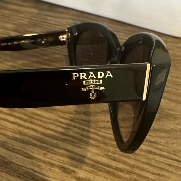 NWT Prada 56MM Cat Eye Sunglasses w/ Case & Cleaning Cloth - Picture 7 of 14